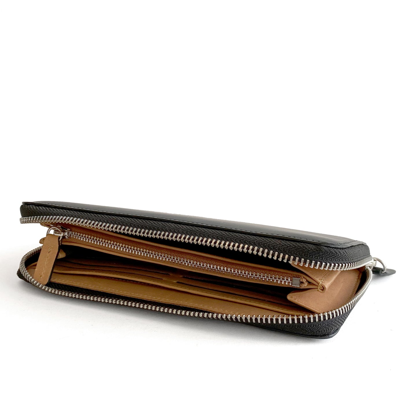 W zip wallet